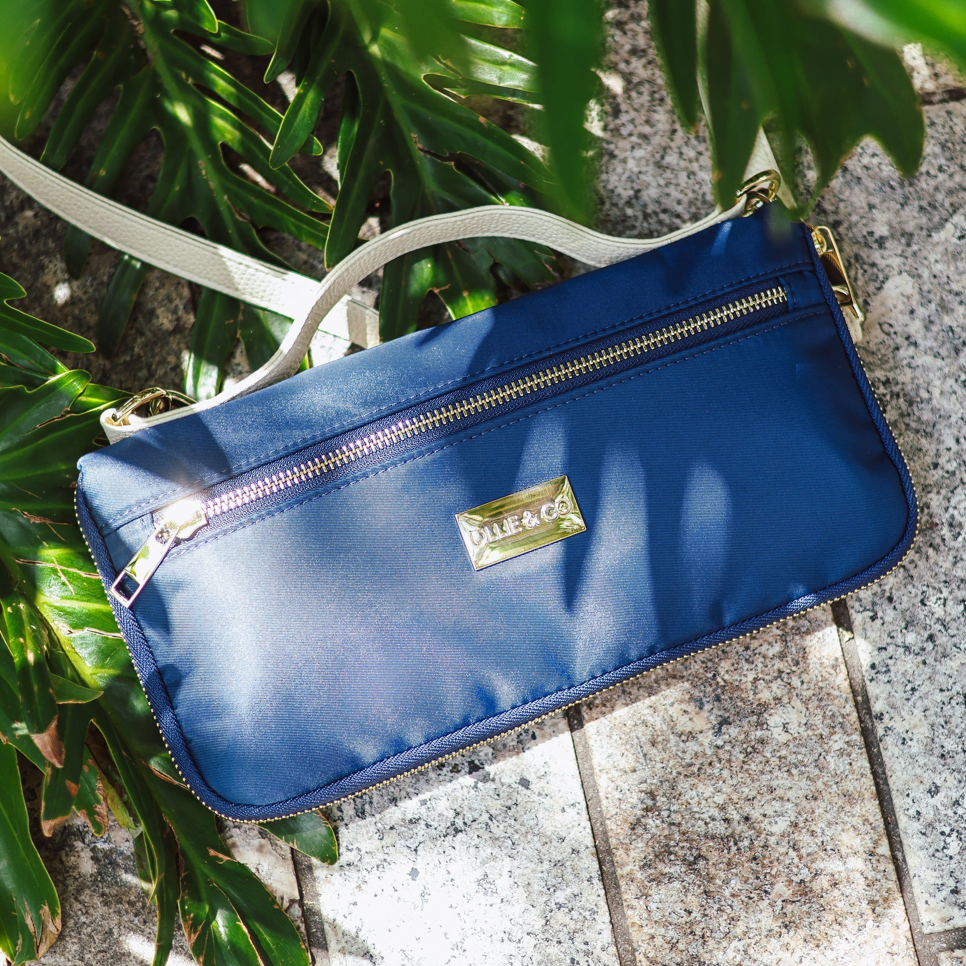 Cross Body walking dog mum bag